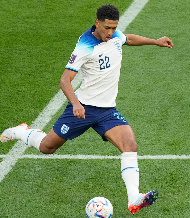 皇马欧冠大捷：贝林厄姆追平齐达内欧冠进球纪录