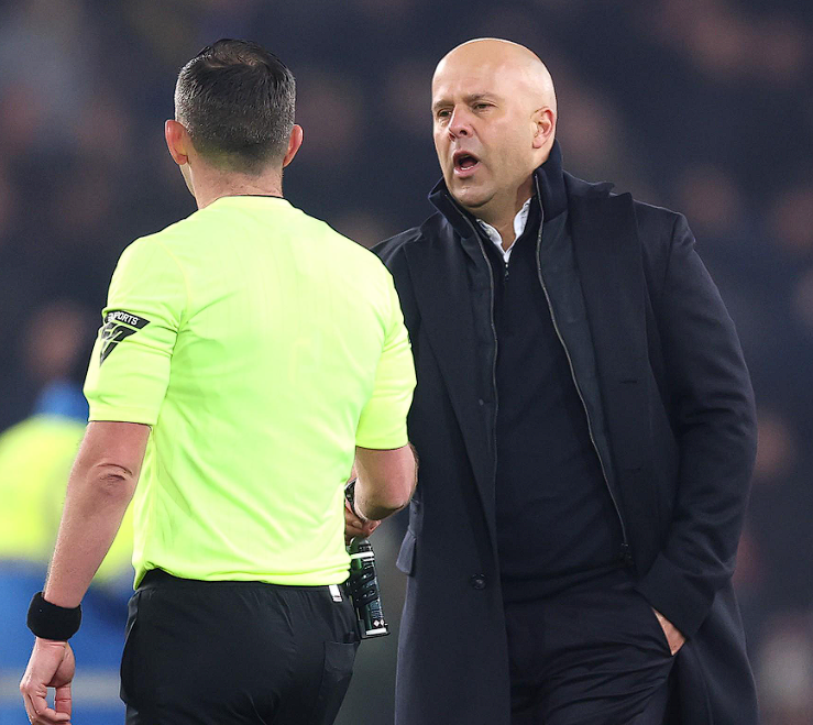 欧冠末轮前夕：利物浦主帅斯洛特谈罗伯逊回归与备战态势